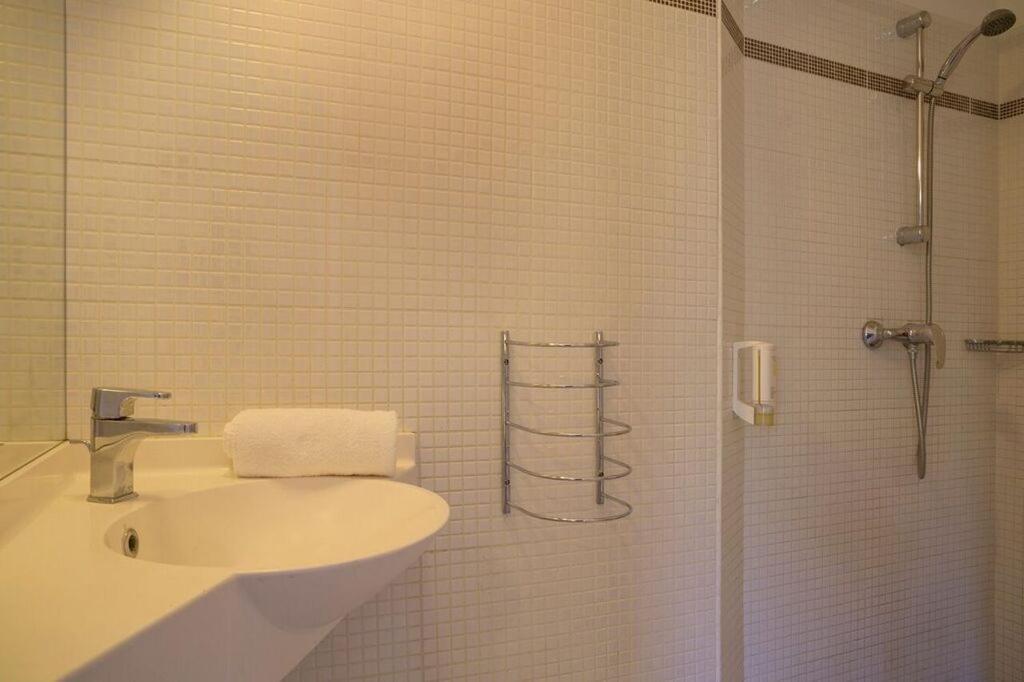 קאקרפו The Originals City, Hotel Novella Confort, Nantes Est מראה חיצוני תמונה