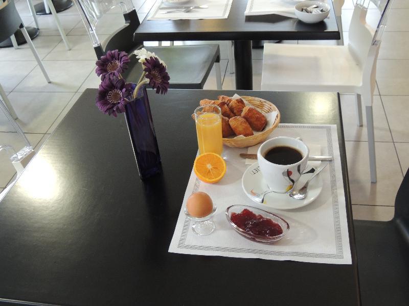 קאקרפו The Originals City, Hotel Novella Confort, Nantes Est מראה חיצוני תמונה